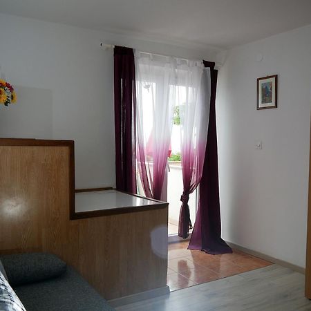 Apartment Gaga And Nia Крк Екстер'єр фото